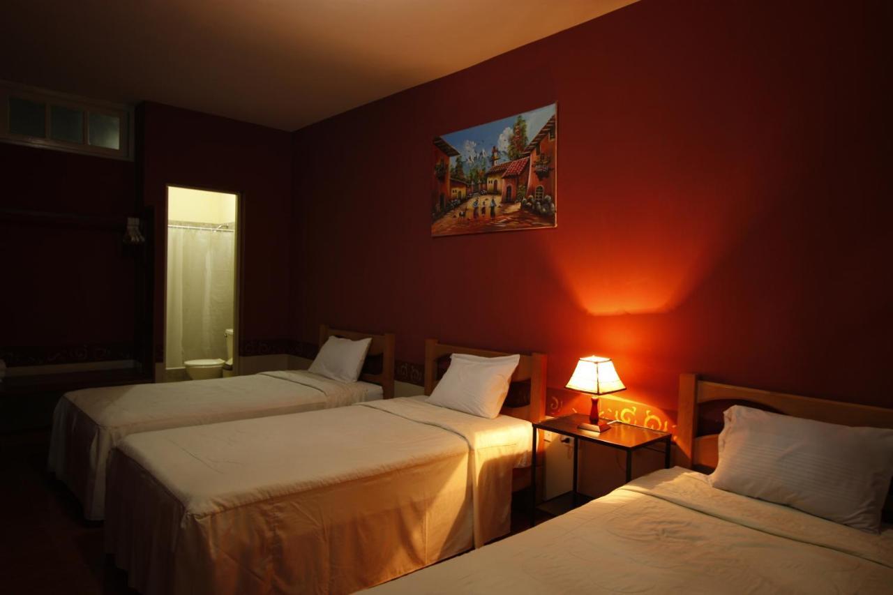 Hotel Colonial トルヒーリョ エクステリア 写真